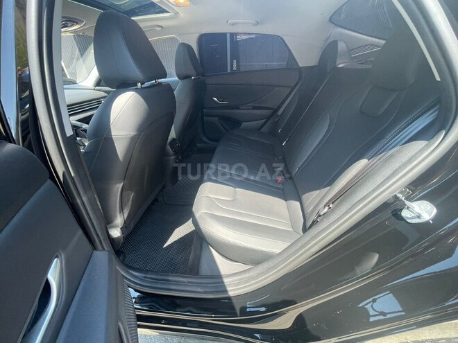 Hyundai Elantra 2025, 4,000 km - 1.5 л - Bakı