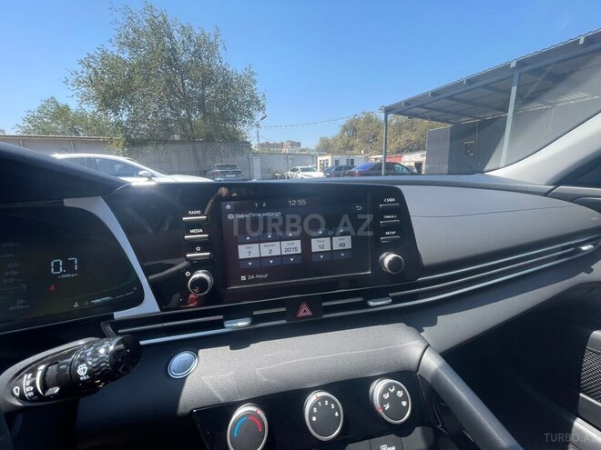Hyundai Elantra 2025, 4,000 km - 1.5 л - Bakı