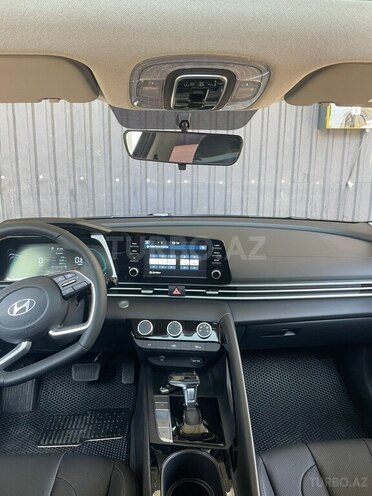 Hyundai Elantra 2025, 4,000 km - 1.5 л - Bakı