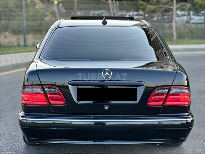 Mercedes E 240 2000, 210,000 km - 2.4 l - Bakı