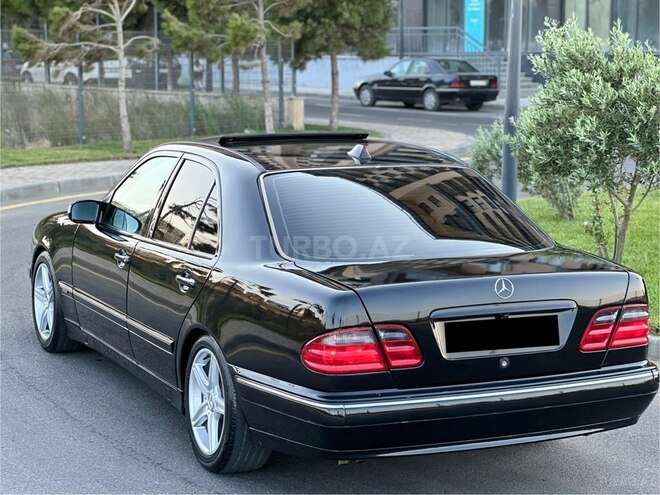 Mercedes E 240 2000, 210,000 km - 2.4 l - Bakı