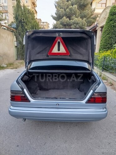 Mercedes E 200 d 1993, 386,524 km - 2.0 л - Bakı