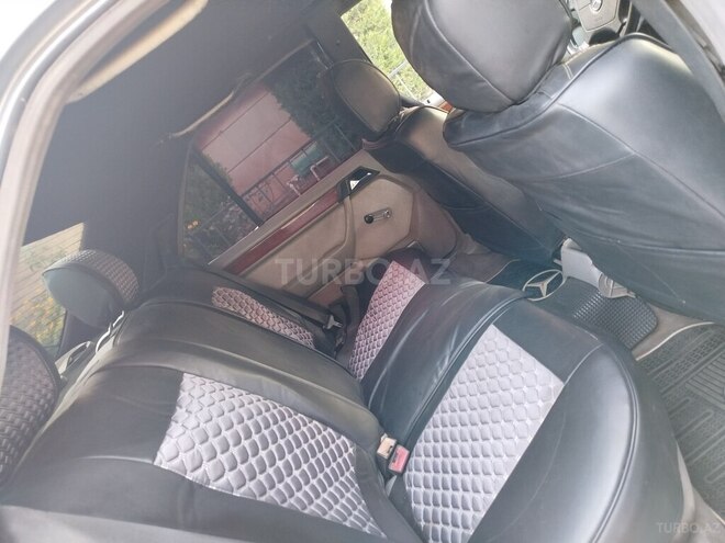 Mercedes E 200 d 1993, 386,524 km - 2.0 л - Bakı