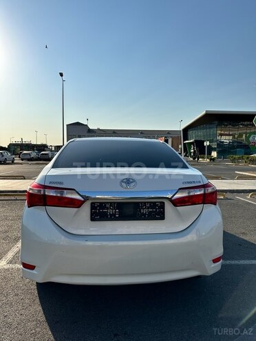 Toyota Corolla 2013, 257,000 km - 1.6 l - Bakı