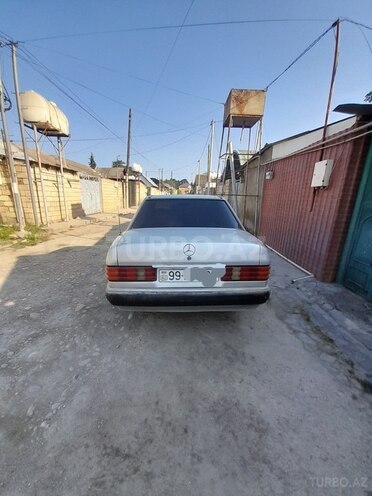 Mercedes 190 1993, 765,000 km - 2.0 л - Xudat