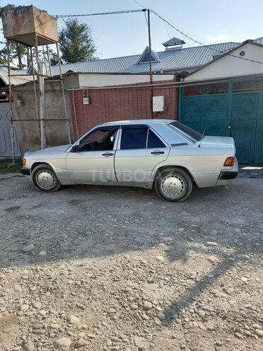Mercedes 190 1993, 765,000 km - 2.0 л - Xudat