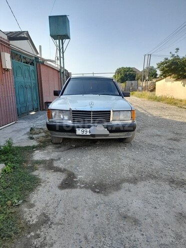 Mercedes 190 1993, 765,000 km - 2.0 л - Xudat