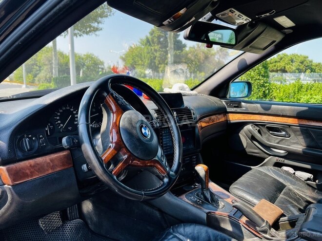 BMW 528 1999, 378,000 km - 2.8 l - Bakı