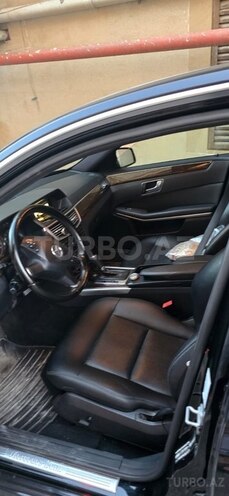 Mercedes E 180 2012, 260,000 km - 1.8 л - Bakı