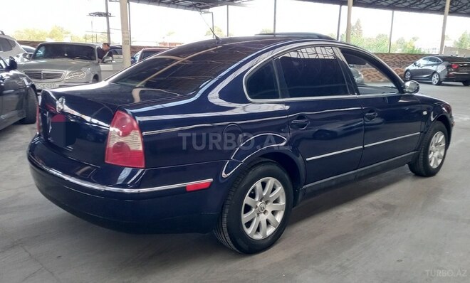 Volkswagen Passat 2003, 195,422 km - 1.8 l - Gəncə