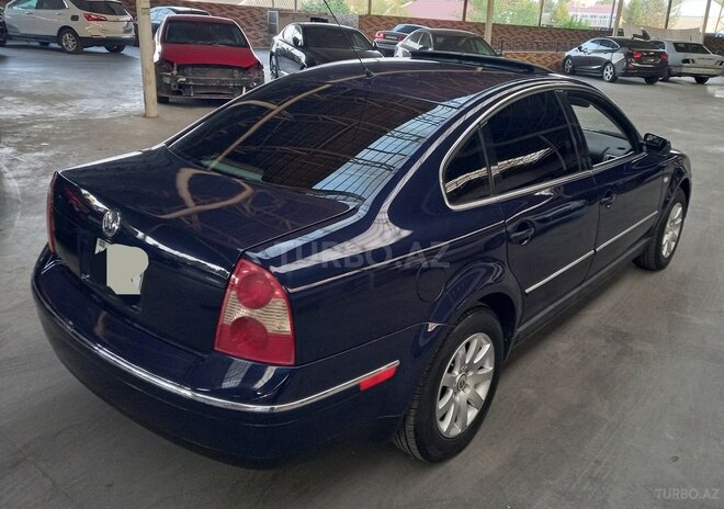 Volkswagen Passat 2003, 195,422 km - 1.8 l - Gəncə