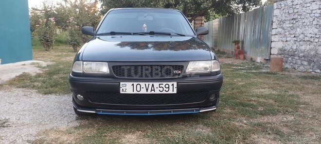 Opel Astra 1995, 400,000 km - 1.6 l - Göyçay