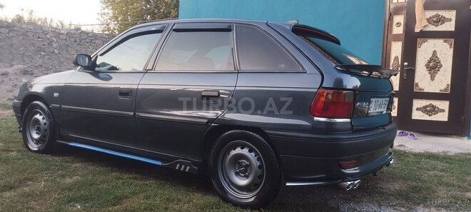 Opel Astra 1995, 400,000 km - 1.6 l - Göyçay