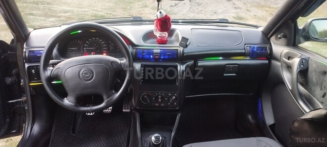 Opel Astra 1995, 400,000 km - 1.6 l - Göyçay