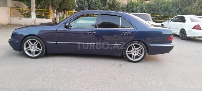Mercedes E 240 2000, 325,000 km - 2.4 l - Beyləqan