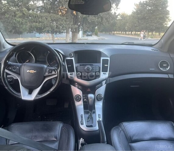 Chevrolet Cruze 2013, 370,000 km - 1.4 l - Qusar