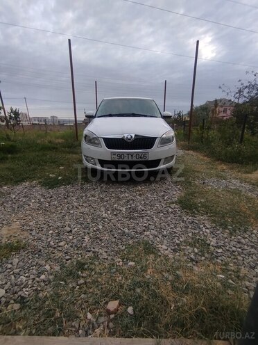 Skoda Fabia 2013, 215,000 km - 1.6 л - Bakı