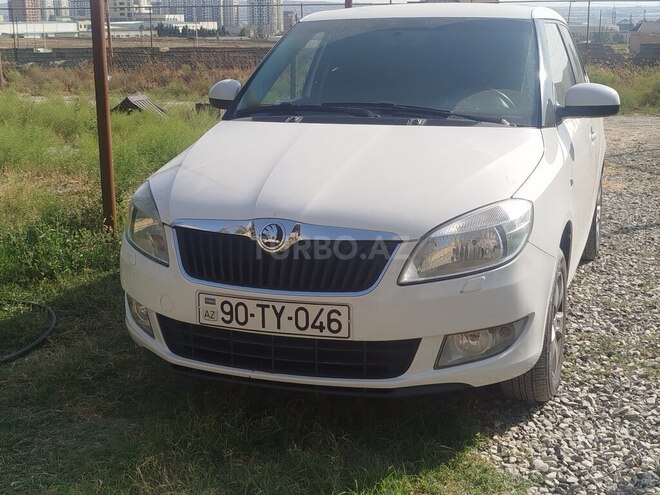 Skoda Fabia 2013, 215,000 km - 1.6 л - Bakı