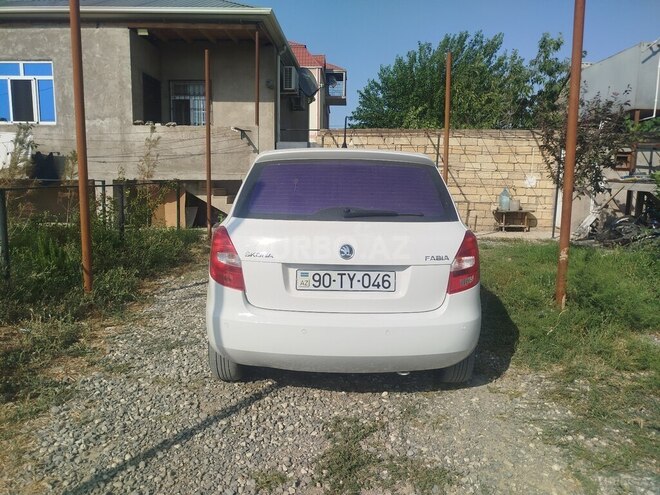 Skoda Fabia 2013, 215,000 km - 1.6 л - Bakı