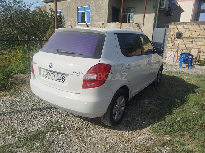 Skoda Fabia 2013, 215,000 km - 1.6 л - Bakı