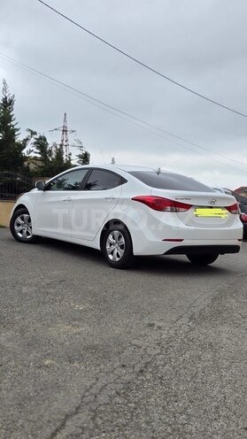 Hyundai Elantra 2015, 270,370 km - 1.8 л - Bakı