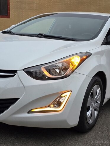 Hyundai Elantra 2015, 270,370 km - 1.8 л - Bakı