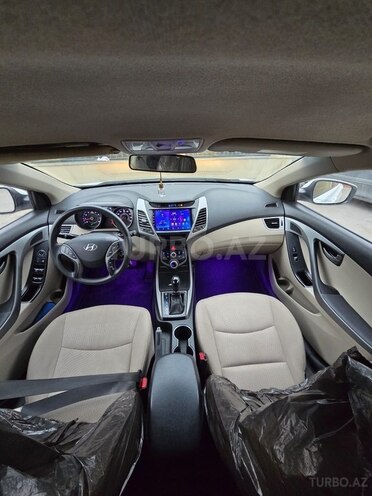 Hyundai Elantra 2015, 270,370 km - 1.8 л - Bakı
