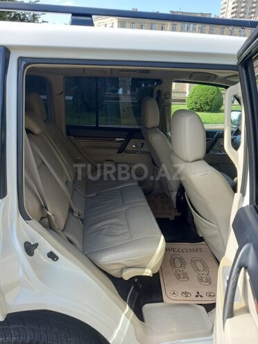 Mitsubishi Pajero 2007, 298,000 km - 3.0 l - Bakı