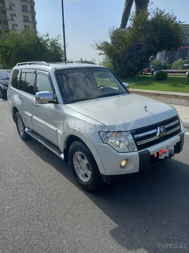 Mitsubishi Pajero 2007, 298,000 km - 3.0 l - Bakı