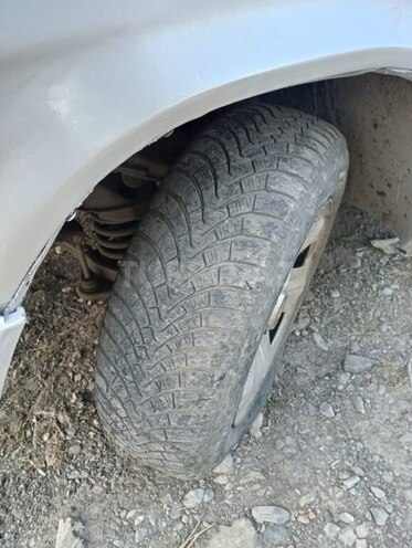 GAZ 3110 2003, 312,000 km - 2.5 l - Qax
