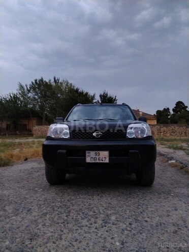 Nissan X-Trail 2001, 220,000 km - 2.0 l - Salyan