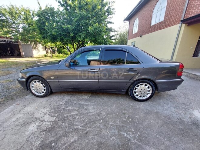 Mercedes C 220 1996, 524,042 km - 2.2 л - Lənkəran