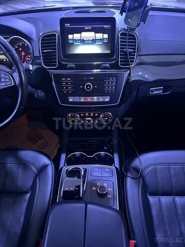 Mercedes  2018, 113,000 km - 3.0 l - Bakı