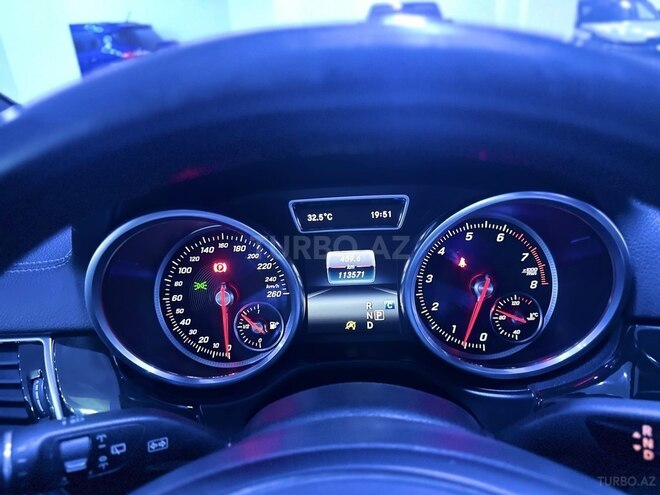 Mercedes  2018, 113,000 km - 3.0 l - Bakı
