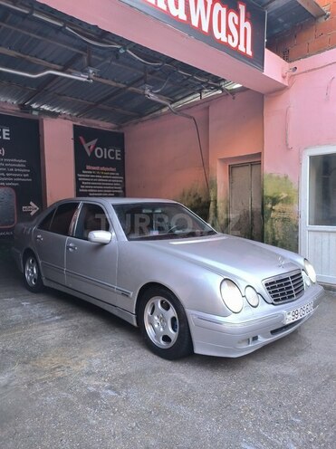Mercedes E 270 2000, 500,000 km - 2.7 l - Bakı