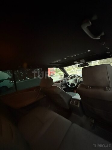 Mercedes E 270 2000, 450,000 km - 2.7 l - Yevlax