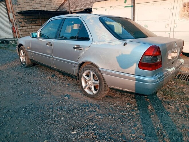 Mercedes C 180 1996, 209,464 km - 1.8 l - Zaqatala