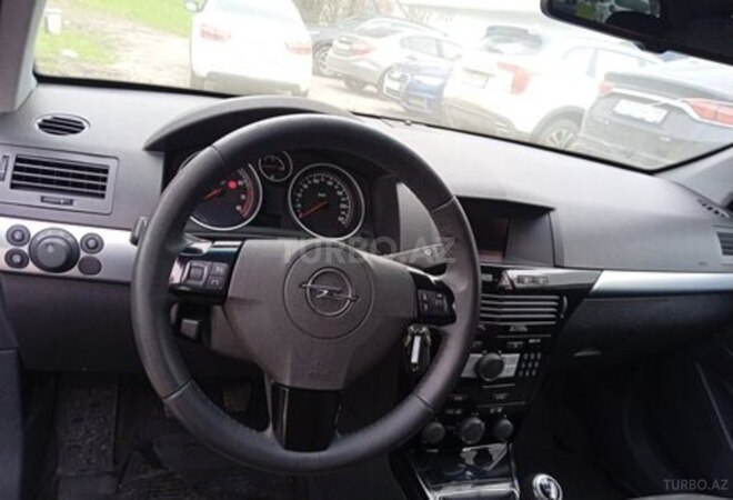 Opel Astra 2005, 410,000 km - 1.3 l - Saatlı