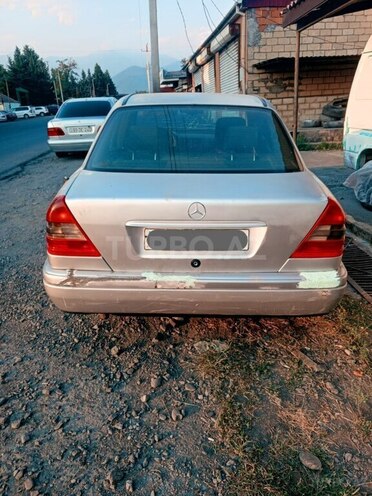 Mercedes C 180 1996, 209,464 km - 1.8 l - Zaqatala