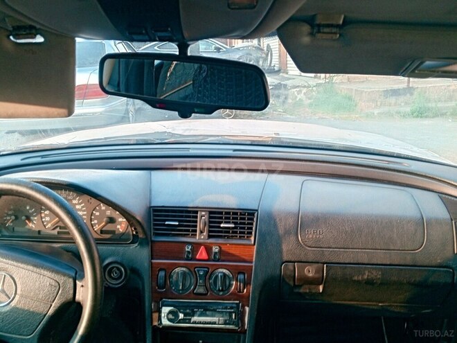 Mercedes C 180 1996, 209,464 km - 1.8 l - Zaqatala