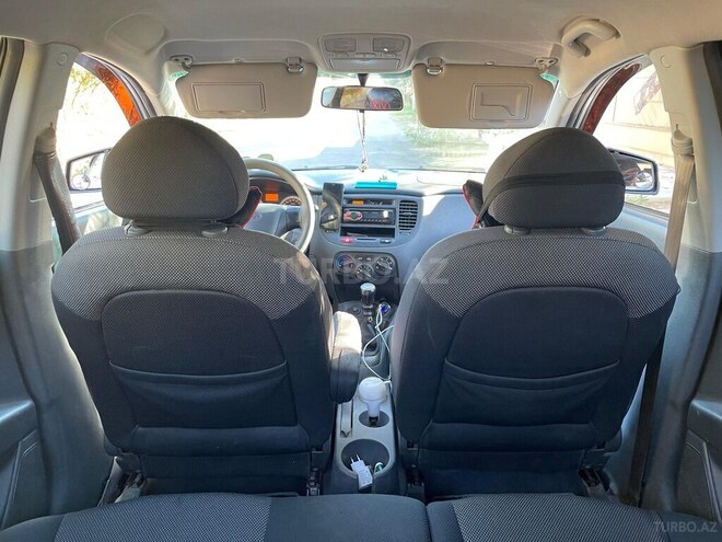 Kia Rio 2005, 440,000 km - 1.5 l - Salyan