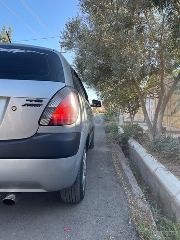 Kia Rio 2005, 440,000 km - 1.5 l - Salyan