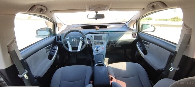 Toyota Prius 2015, 289,682 km - 1.8 л - Bakı