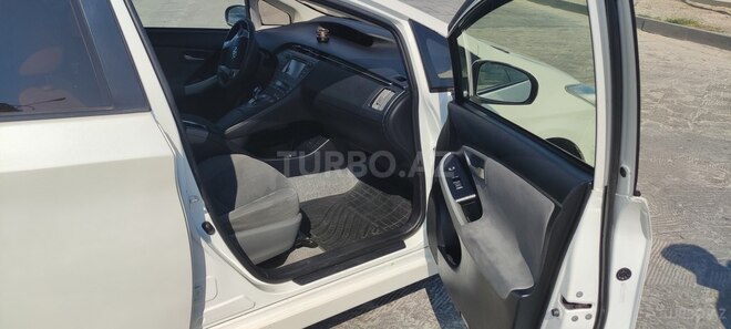 Toyota Prius 2015, 289,682 km - 1.8 л - Bakı