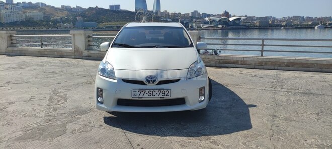 Toyota Prius 2015, 289,682 km - 1.8 л - Bakı
