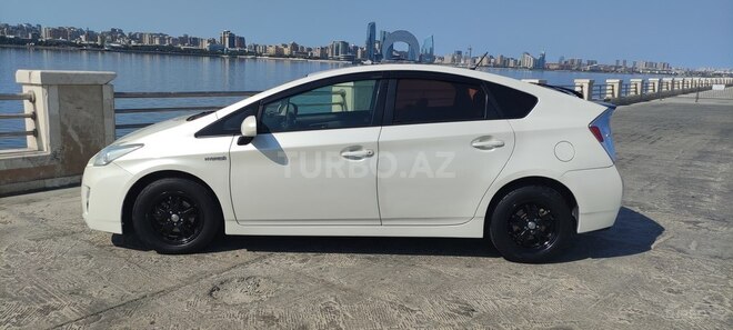 Toyota Prius 2015, 289,682 km - 1.8 л - Bakı