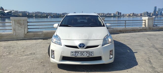 Toyota Prius 2015, 289,682 km - 1.8 л - Bakı