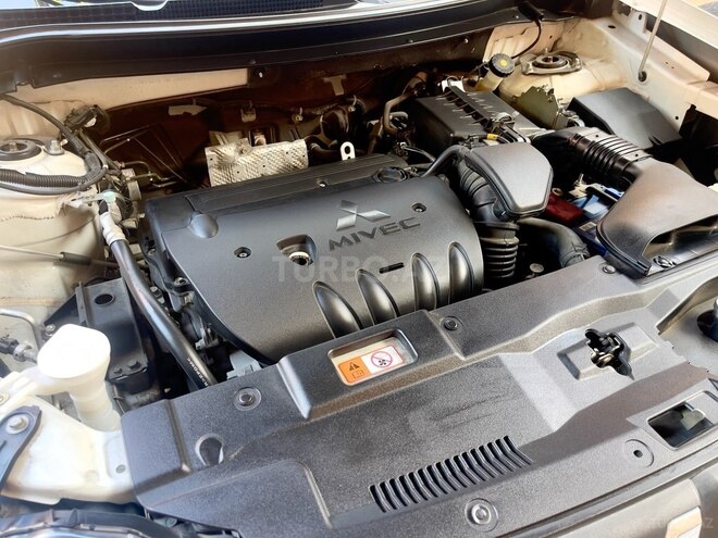 Mitsubishi Outlander 2014, 183,000 km - 2.4 l - Bakı