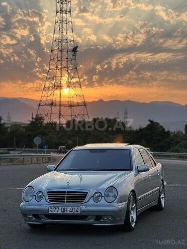 Mercedes E 220 d 2001, 270,000 km - 2.2 l - Astara