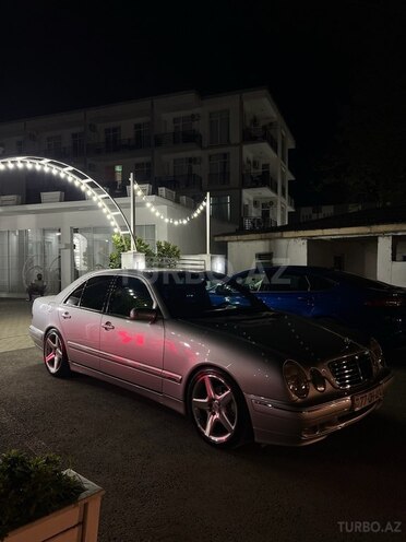 Mercedes E 220 d 2001, 270,000 km - 2.2 l - Astara